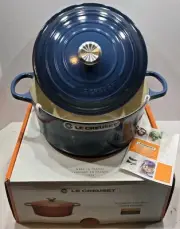 LE CREUSET Blue Ink Signature Dutch Oven 7.25qt 6.7 L #28 Pot *NEW - RARE*