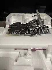 Franklin Mint 1/10 Scale Harley-Davidson Road King Road Rally Edition NIB