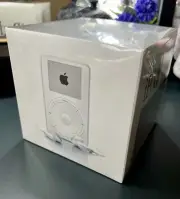 1st Generation 5GB Apple iPod Never opened M8513 J/A