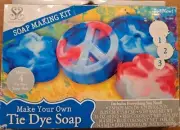 SOAP STUDIO Tie Dye Soap Making Kit Molds Soap Base Coloring New NIB HIPPIE GIFT