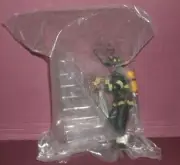 1/18 Scale US Firefighter Climbing Ladder Figure Fireman (3.75") Papo 70006
