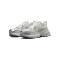 在飛比找momo購物網優惠-【NIKE 耐吉】W Nike V2K Run Metall