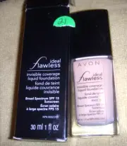 Avon IDEAL FLAWLESS FOUNDATION ( LIGHT NUDE ) 1 FL OZ