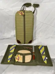 Vtg Compact Tri-fold Harry&David wine & cheese travel picnic set for two NWT