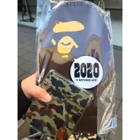 在飛比找蝦皮購物優惠-BAPE 2020桌曆 鯊魚紅包袋