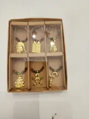 Christmas Wine Glass Charms Set of 6 Santa Holiday Drink Markers NEW Stain On Bo