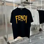 芬迪 FENDI新款胸前字母標誌印花經典休閒圓領短袖男T恤女裝