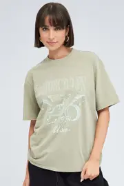 Green Graphic Tee Short Sleeve Round Neck - Size XXS, Women's Graphic Tee