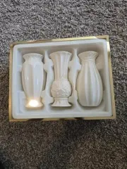 LENOX CLASSIC SET OF 3 CARVED BUD VASES CREAM COLOR & GOLD TRIM 5" TALL