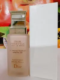 在飛比找Yahoo!奇摩拍賣優惠-DIOR 迪奧 精萃再生光燦全效bb霜 30ml 百貨公司專