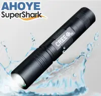 在飛比找PChome24h購物優惠-防水手電筒 18650 SUPERSHARK