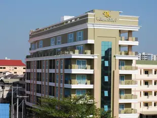 LK皇家之翼旅館LK Royal Wing Hotel