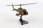 Daron Worldwide Trading Postage Stamp UH-1 Huey Gunship 1:87 Vehicle