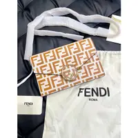 在飛比找蝦皮購物優惠-FENDI 芬迪WOC 信封式 肩背包 側背包 金鍊 小方包