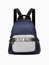 在飛比找Yahoo!奇摩拍賣優惠-【Calvin Klein】CK女款後背包前網袋LOGO字藍