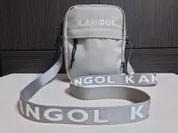 在飛比找Yahoo!奇摩拍賣優惠-英國品牌KANGOL日常休閒穿搭側背包出遊輕便斜背包