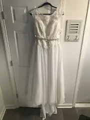David’s Bridal Wedding Dress $549 W/Belt New With Tags And DustBag Size 16W
