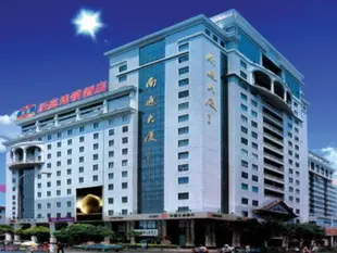 漢庭南通中城酒店Hanting Hotel Nantong Zhongcheng Branch