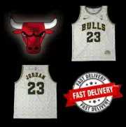 CHICAGO BULLS FESTIVAL EDITION GOLD & WHITE MICHAEL JORDAN 23 JERSEY SIZE SMALL