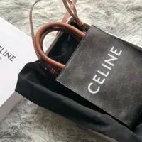 在飛比找PopChill優惠-[二手] CELINE Triomphe mini手提小包