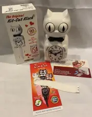White BC-12 KIT CAT CLOCK 15.5" MADE IN THE USA Kit-Cat Klock
