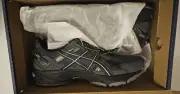 Asics GEL VENTURE 5 CARBON SILVER GREEN GECKO MENS US 10.5 UK 9.5 EURO 44.5
