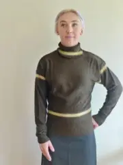 Vintage 70s NWT 14 L unused brown knit turtle neck top jumper tags 'Julian Haye'