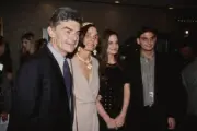 Richard Benjamin wife American actress Paula Prentiss with their d- Old Photo