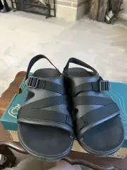 Chaco Chillos Sport Sandals Black Slides Shoes Mens Size 12 NEW