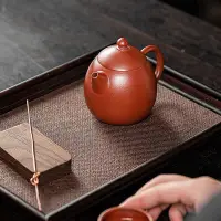 在飛比找Yahoo!奇摩拍賣優惠-免運宜興名家中國紅正品紫砂壺純手工手握茶壺小容量家用大紅袍龍