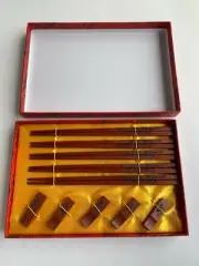 The High Ranking Present Chopsticks of China ( 5 pairs and 5 rests ) Dragon Gift