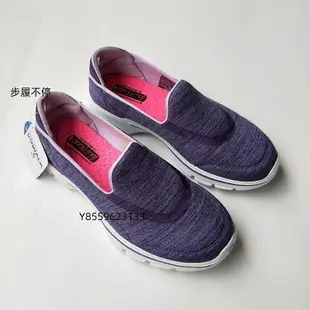 SKECHERS 斯凱奇 GO WALK 3 紫色 輕便 防滑 娃娃鞋 懶人鞋 健走鞋 休閑鞋 運動鞋 女鞋  -步履不停