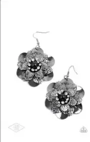 5 new Pieces of Paparazzi Jewelry
