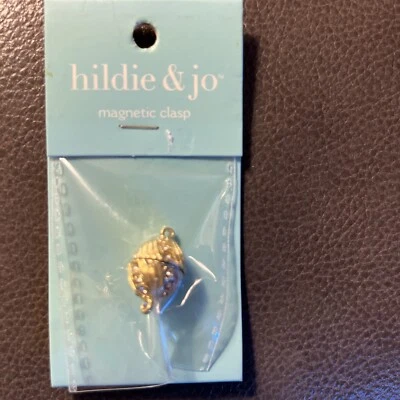 hildie & Jo magnetic Jewelry clasp Gold With Gems