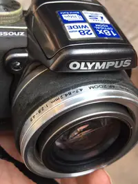 在飛比找露天拍賣優惠-OLYMPUS奧林巴斯sp-550uz相機