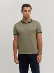 GUESS Men's Light Khaki Short Sleeve Sports Pique Triangle Polo Size: Small, Spandex