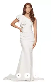 BNWT Long White/Ivory Wedding/Formal Dress Size 14 - Sold out in Stores