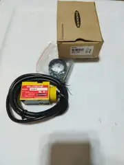 Banner SMA91E Sensor Emitter 60m 24-250 VAC 25174 Valu-Beam