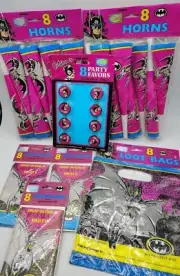 1991 Batman Returns Catwoman DC comics Party Supplies Bags Noise Maker Invites