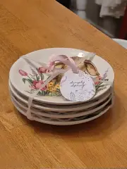 Maxcera Floppy Ear Bunny Rabbit Tulips Dessert Plate/ Appetizer Plates Set 4 NEW