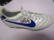 Carlton FC : Marc Murphy signed white Nike football boots (as worn by Murphy) R