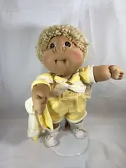 Soft Sculpture Cabbage Patch Doll 2004 Collectors Edition Bobby Hand Signed