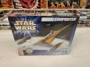 1999 Ertl AMT 1:48 Star Wars Naboo Starfighter Die Cast Factory Sealed NIP