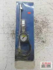 Tire Inflator with Pressure Gauge, 5 - 160 PSI Dual Foot Chuck 1/4 in inlet