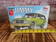 AMT 1/25 Scale AMT1219 1972 GMC Jimmy Model Kit skill 2 new Factory sealed