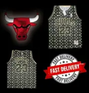CHICAGO BULLS BLACK AND GOLD MICHAEL JORDAN 23 JERSEY SIZE LARGE STYLE #2