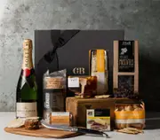 Moet Cheeseboard Celebration Hamper