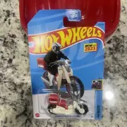 2023 Hot Wheels Honda Super Cub Custom White & Red 1:64 Diecast Bike HW Moto