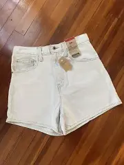 LEVI’S SilverTab High Waisted Denim Mom Shorts Light Wash Size 28 NWT