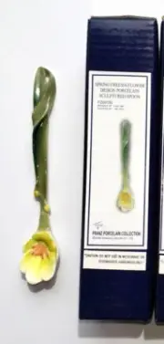 FZ00135 Spring Freesia Design Porcelain Sculpted Spoon - More styles available.